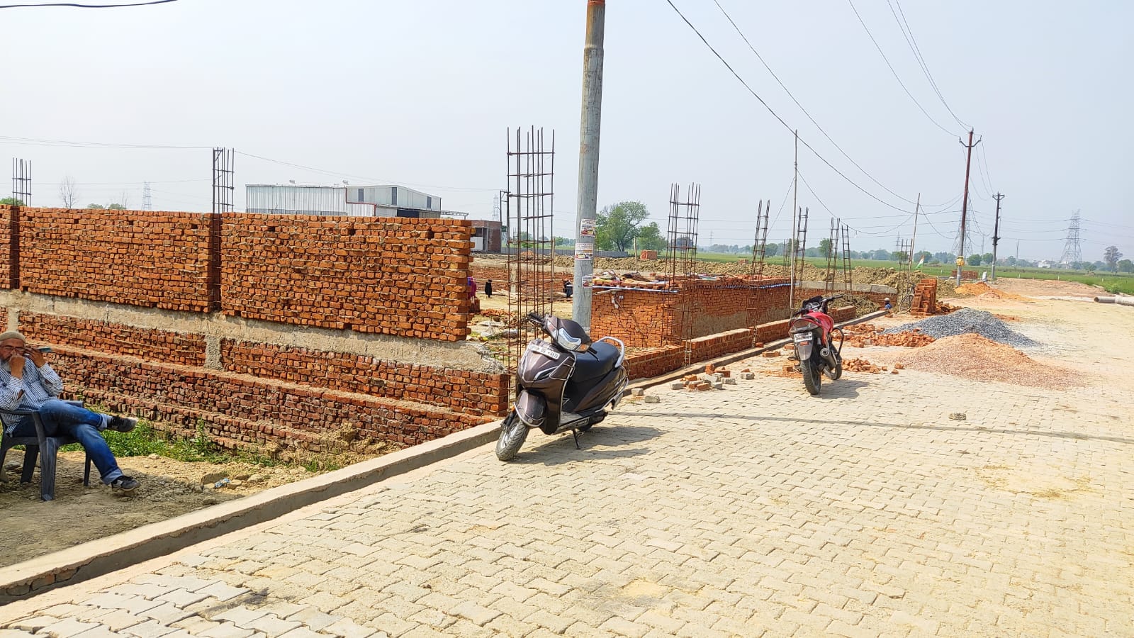 Plot For Sale in Kalka ji