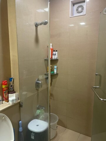 Furnished Amenities in 2.5 BHK Apartment at Oberoi Realty Splendor, Jogeshwari East – for Sale