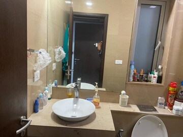 Team Area in 2.5 BHK Apartment at Oberoi Realty Splendor, Jogeshwari East – for Sale
