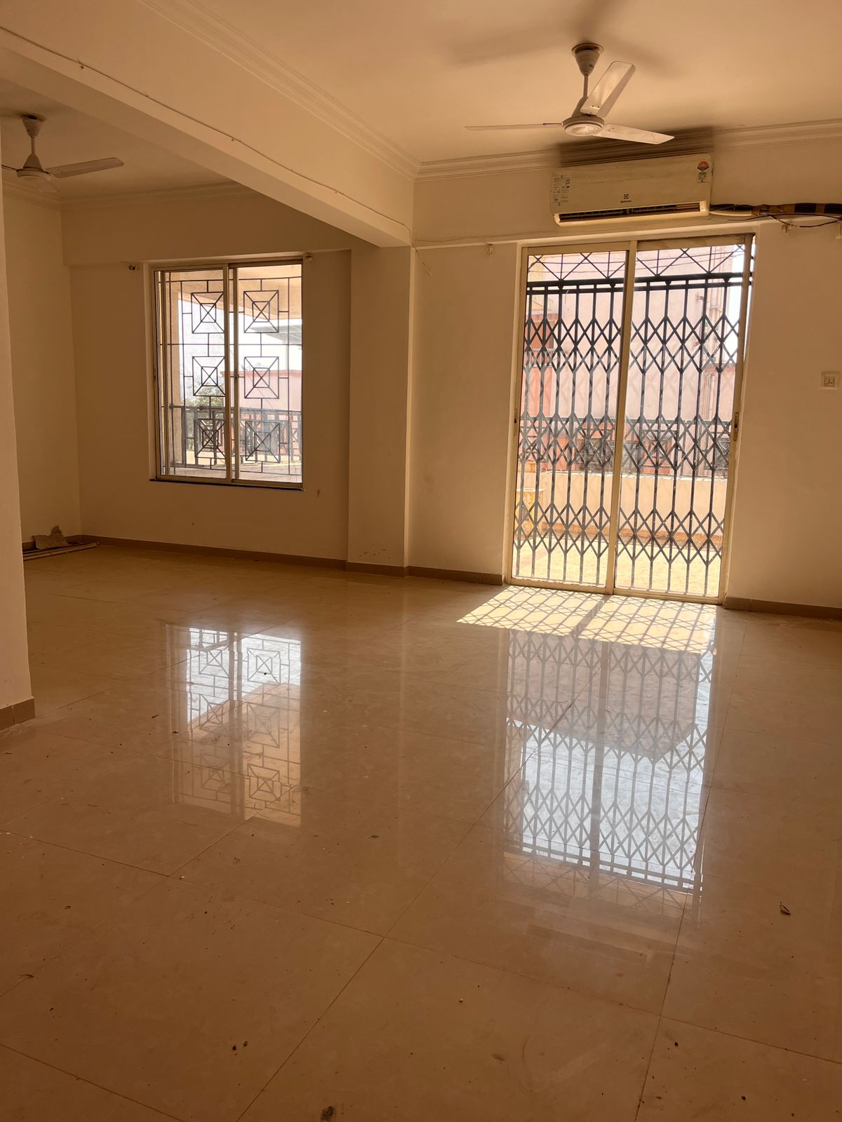 2.5 BHK Apartment For Sale in Sharada Oxford Classic