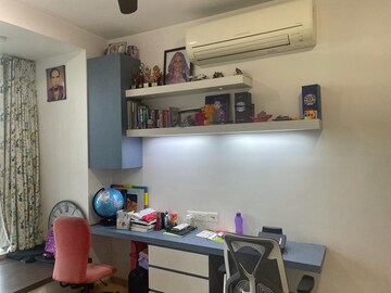 Team Area in 2.5 BHK Apartment at Oberoi Realty Splendor, Jogeshwari East – for Rent