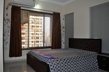 Bedroom in 3 BHK Apartment at Riddhi Tower, Malad East – for Rent