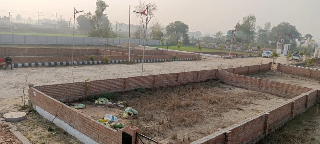 Plot For Sale in Max Balaji Defence City 3