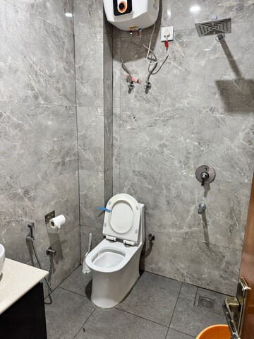 Bathroom in 3 BHK Builder Floor at SS Plaza Gurgaon, Sector 47 – for Rent