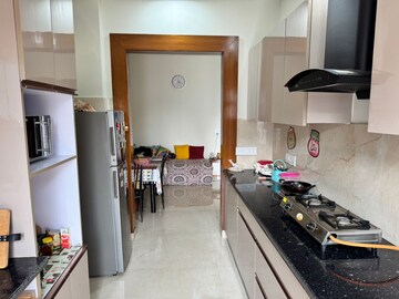 Kitchen in 3 BHK Builder Floor at SS Plaza Gurgaon, Sector 47 – for Rent