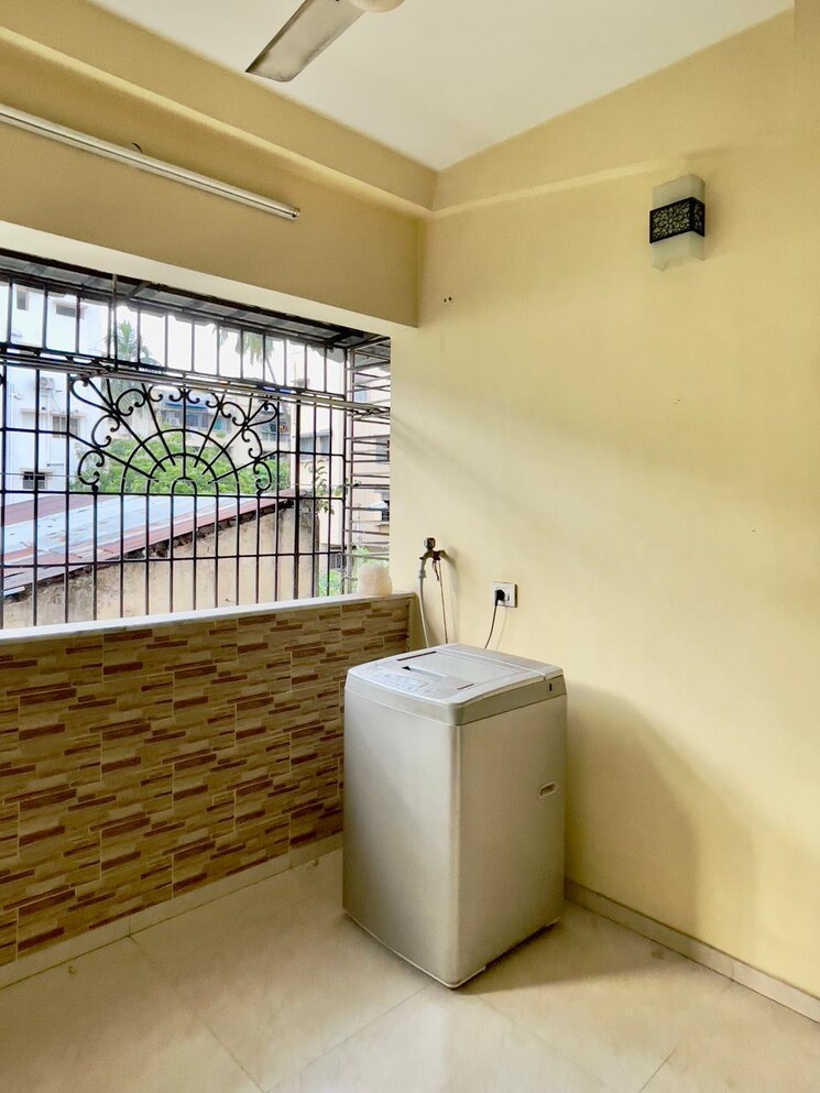 Balcony, ballygunge 2 Bedroom 888 Sq.Ft. Apartment In Ballygunge Kolkata 8135559