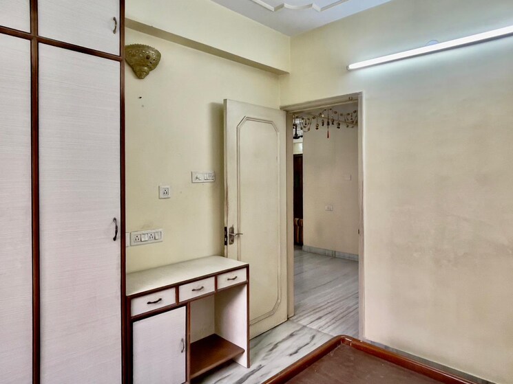 Room, ballygunge 2 Bedroom 888 Sq.Ft. Apartment In Ballygunge Kolkata 8135559