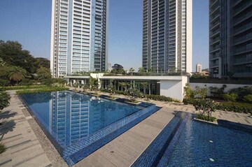 Swimming Pool in 3 BHK Apartment at Oberoi Realty Esquire, Goregaon East – for Rent