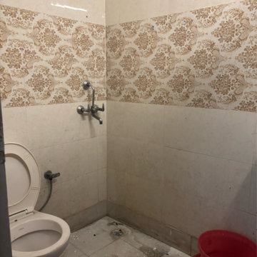 Bathroom in 1 BHK Builder Floor at Saket – for Rent