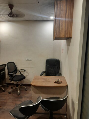 Commercial Office Space 100 Sq.Ft. For Rent in Netaji Subhash Place Delhi  8135798