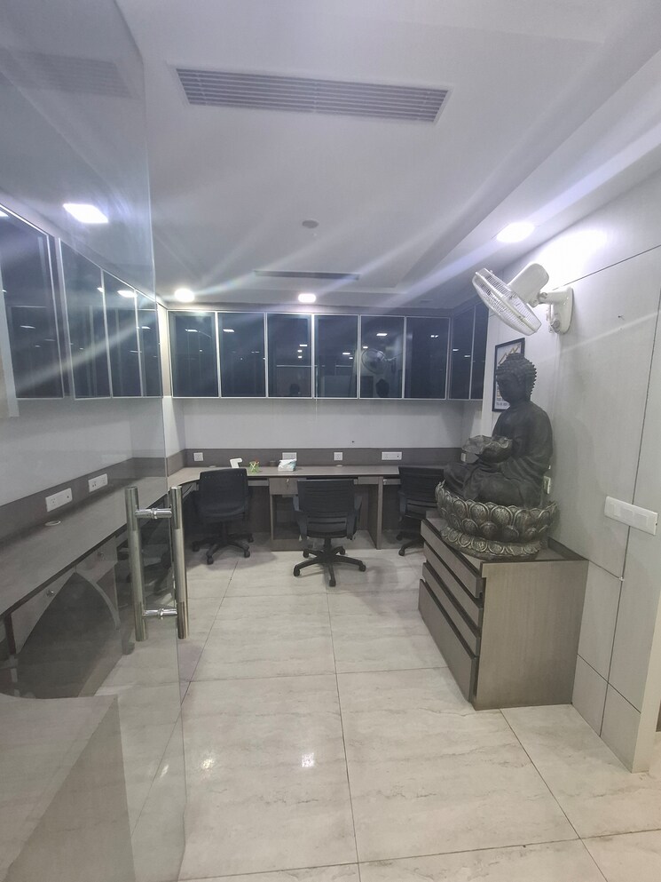 undefined, netaji subhash place Commercial Office Space 950 Sq.Ft. In Netaji Subhash Place Delhi 8135832