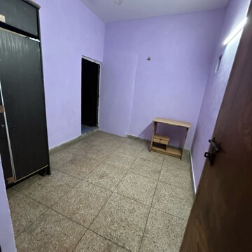 Bedroom in 1.5 BHK Builder Floor at Kotla Mubarakpur – for Rent