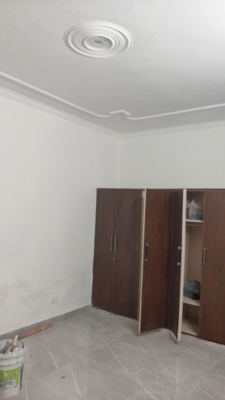 Room, ambala highway 3 Bedroom 100 Sq.Yd. Villa In Ambala Highway Zirakpur 8135839
