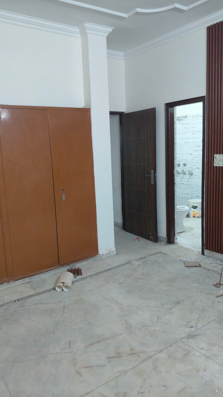 Room, ambala highway 3 Bedroom 100 Sq.Yd. Villa In Ambala Highway Zirakpur 8135852