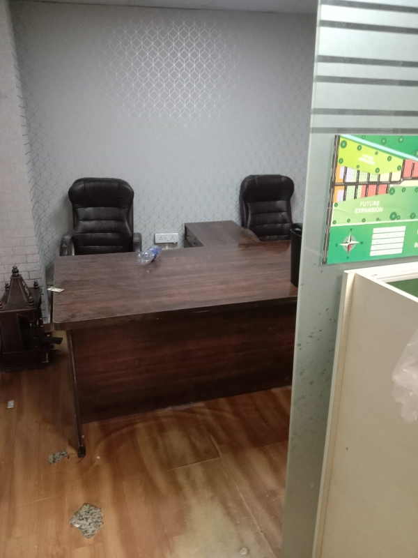 Retail Shop For Sale in Alpha 1 RWA