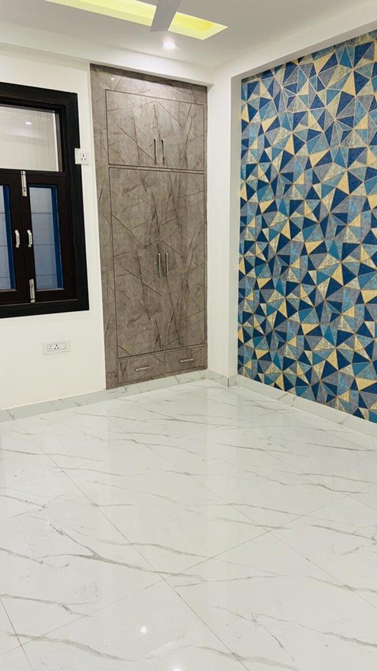 Bathroom, pratap vihar 3 Bedroom 1200 Sq.Ft. Builder Floor In Pratap Vihar Ghaziabad 8135895