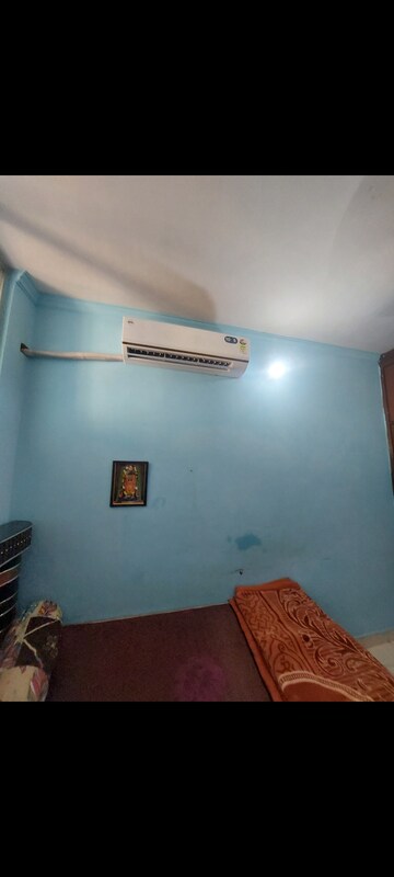Furnished Amenities in 1 BHK Apartment at Sarita Vihar – for Rent