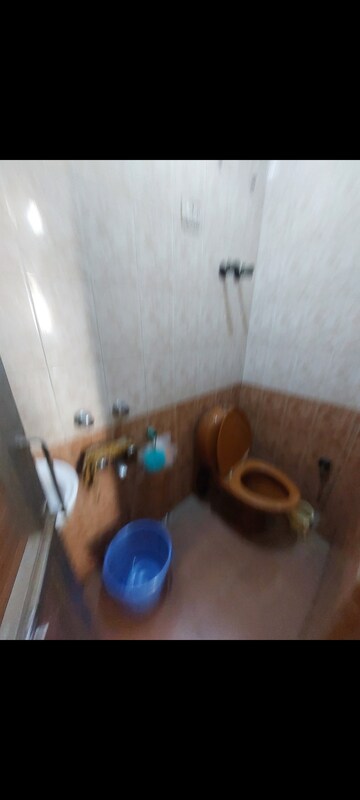 Furnished Amenities in 1 BHK Apartment at Sarita Vihar – for Rent