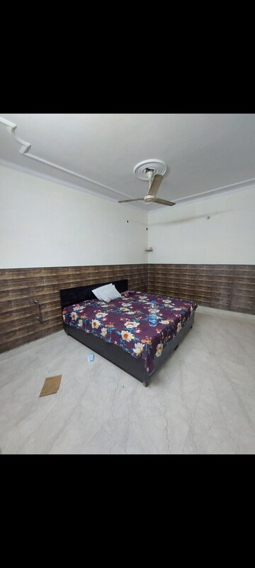 Bedroom in 1 BHK Apartment at Sarita Vihar – for Rent
