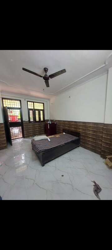 Living Room in 1 BHK Apartment at Sarita Vihar – for Rent