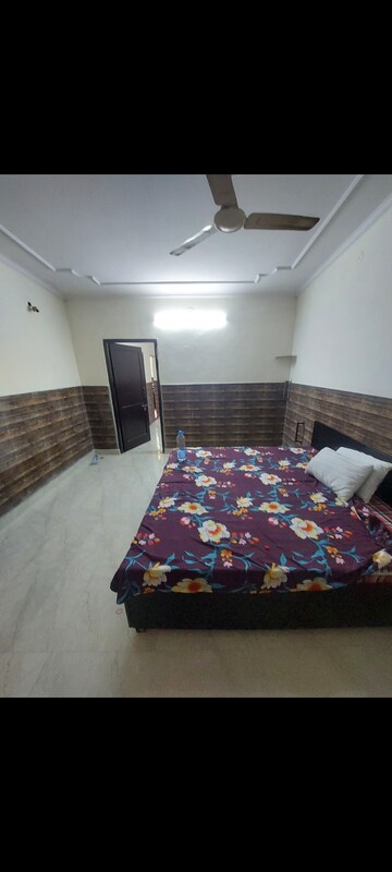 Bedroom in 1 BHK Apartment at Sarita Vihar – for Rent