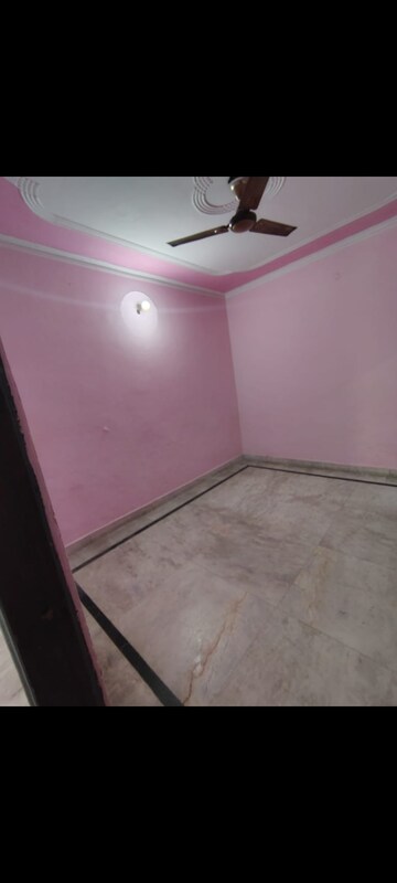 Room in 1 BHK Apartment at Sarita Vihar – for Rent