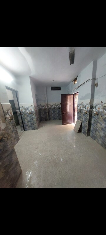 Room in 1 BHK Apartment at Sarita Vihar – for Rent