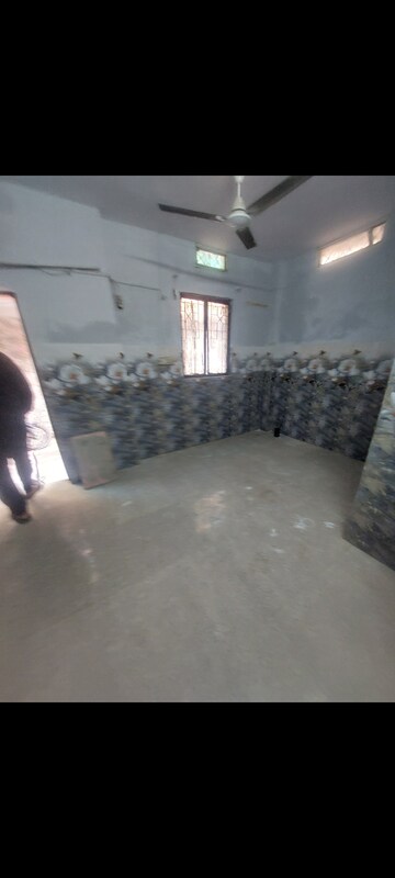 Parking in 1 BHK Apartment at Sarita Vihar – for Rent