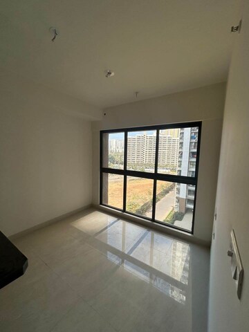 Room in 1 BHK Apartment at Sunteck West World, Naigaon East – for Rent
