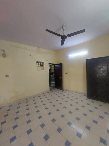 Master Bedroom in 1 BHK Apartment at Sarita Vihar – for Rent