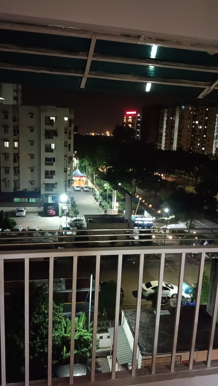 Balcony, satluj-apartments-gomti-nagar 3.5 Bedroom 1750 Sq.Ft. Apartment In Gomti Nagar Lucknow 8136042