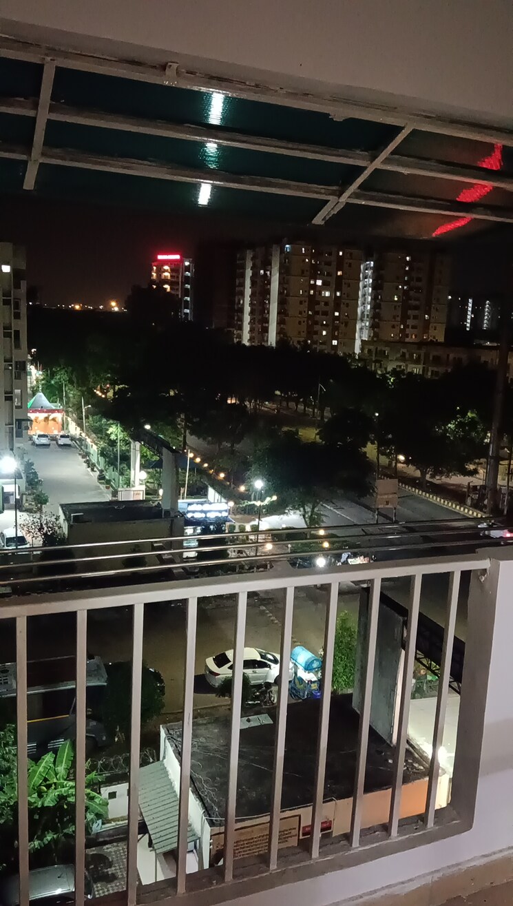 Balcony, satluj-apartments-gomti-nagar 3.5 Bedroom 1750 Sq.Ft. Apartment In Gomti Nagar Lucknow 8136042