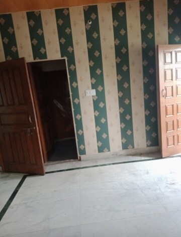 Balcony in 2 BHK Villa at Aliganj – for Rent