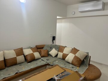 Bedroom in 2 BHK Apartment at Lodha Amara, Kolshet Road – for Rent
