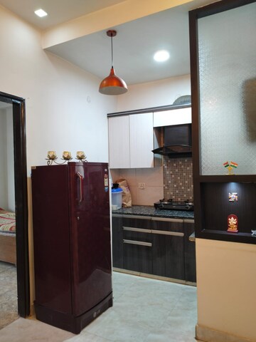 Furnished Amenities in 2 BHK Builder Floor at Shakti Khand Iii – for Rent