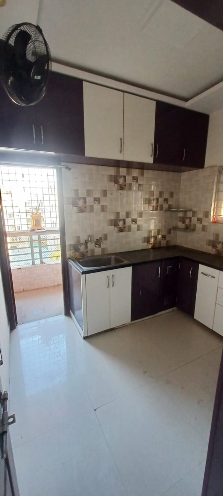 Kitchen, golden-hue 3 Bedroom 1725 Sq.Ft. Apartment In Kondapur Hyderabad 8136178