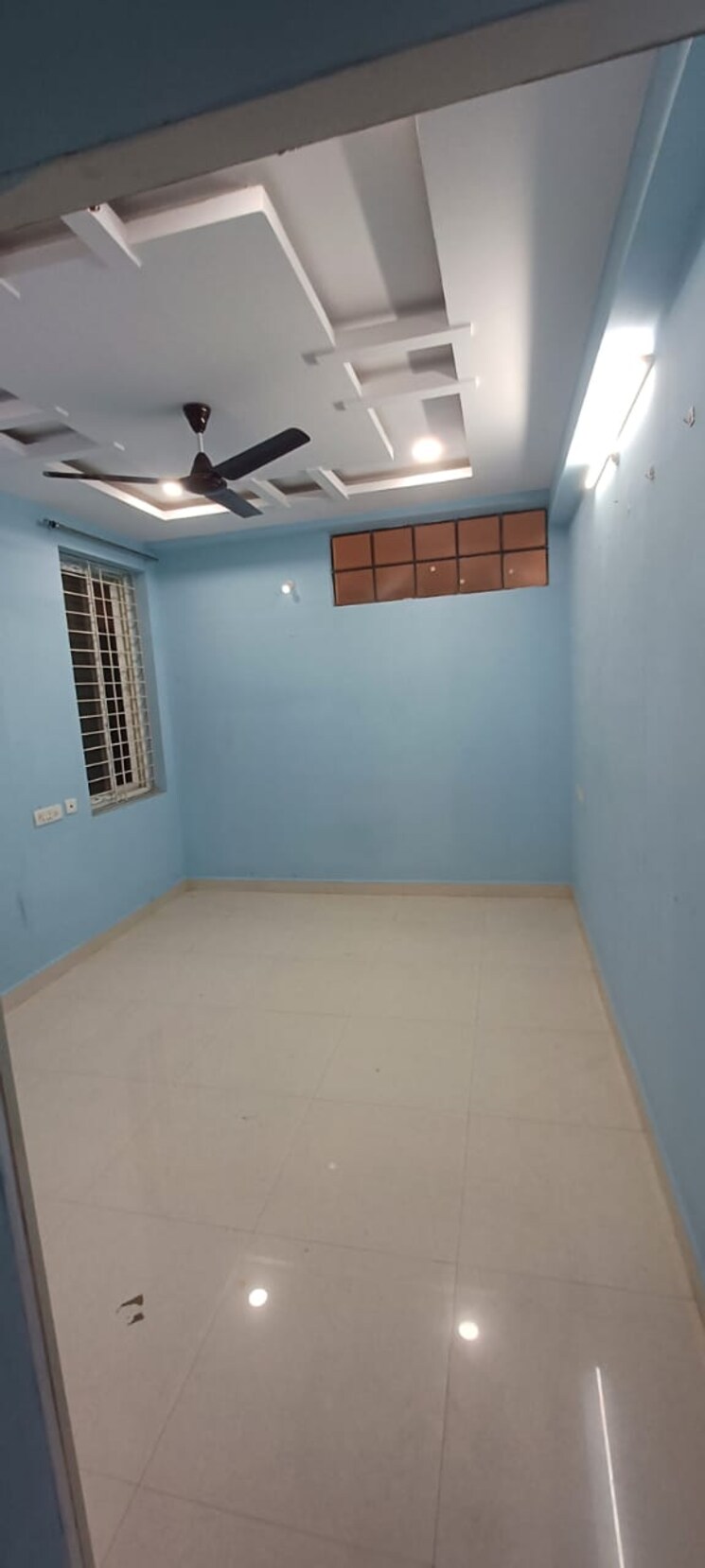 Room, golden-hue 3 Bedroom 1725 Sq.Ft. Apartment In Kondapur Hyderabad 8136178