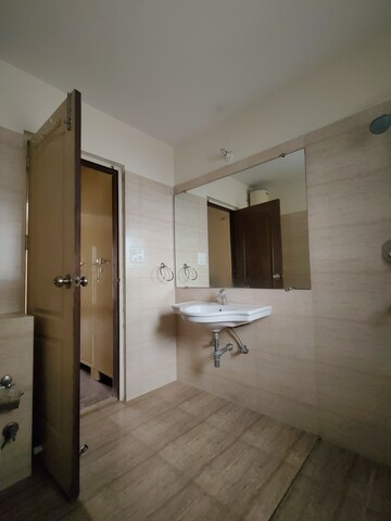 Room in 3 BHK Apartment at ATS Golf Meadows Lifestyle, Central Derabassi – for Rent