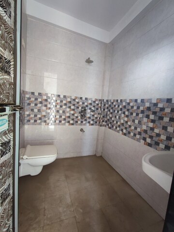 Kitchen in 3.5 BHK Apartment at Metro Tulsi Elanza, Chembur – for Rent