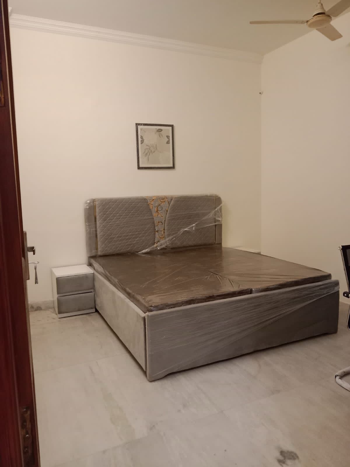 4 BHK + Servant Room Apartment For Sale in Pioneer Araya