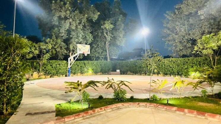 Garden, au-arihant-enclave  137 Sq.Yd. Plot In Shahpur Bamheta Ghaziabad 8136317