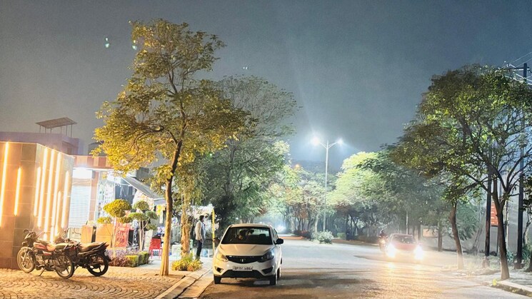 Garden, au-arihant-enclave  137 Sq.Yd. Plot In Shahpur Bamheta Ghaziabad 8136317