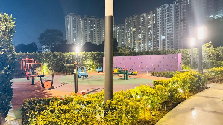 Garden, au-arihant-enclave  137 Sq.Yd. Plot In Shahpur Bamheta Ghaziabad 8136317