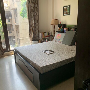 Bedroom in 3 BHK Builder Floor at Defence Colony – for Rent