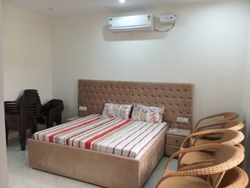 Bedroom in 4 BHK Apartment at DLF The Ultima, Sector 81 – for Sale