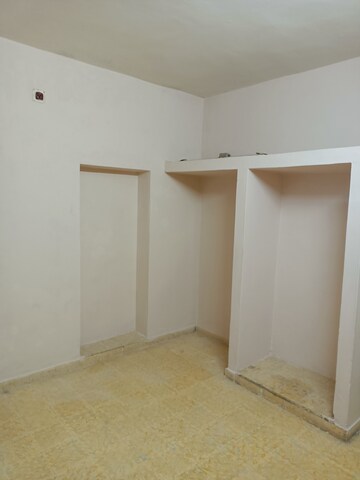 Room in 4 BHK Independent House at Sector 1 – for Rent