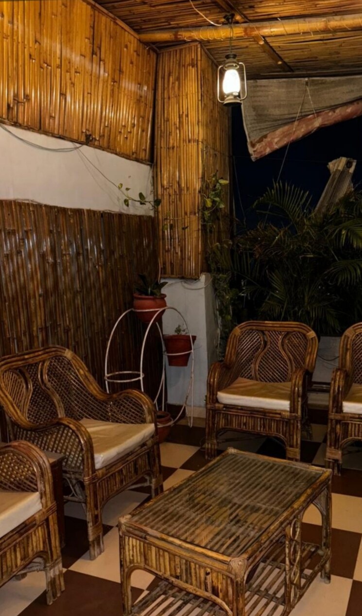 Living Room, ambala highway 3 Bedroom 200 Sq.Yd. Builder Floor In Ambala Highway Zirakpur 8136487