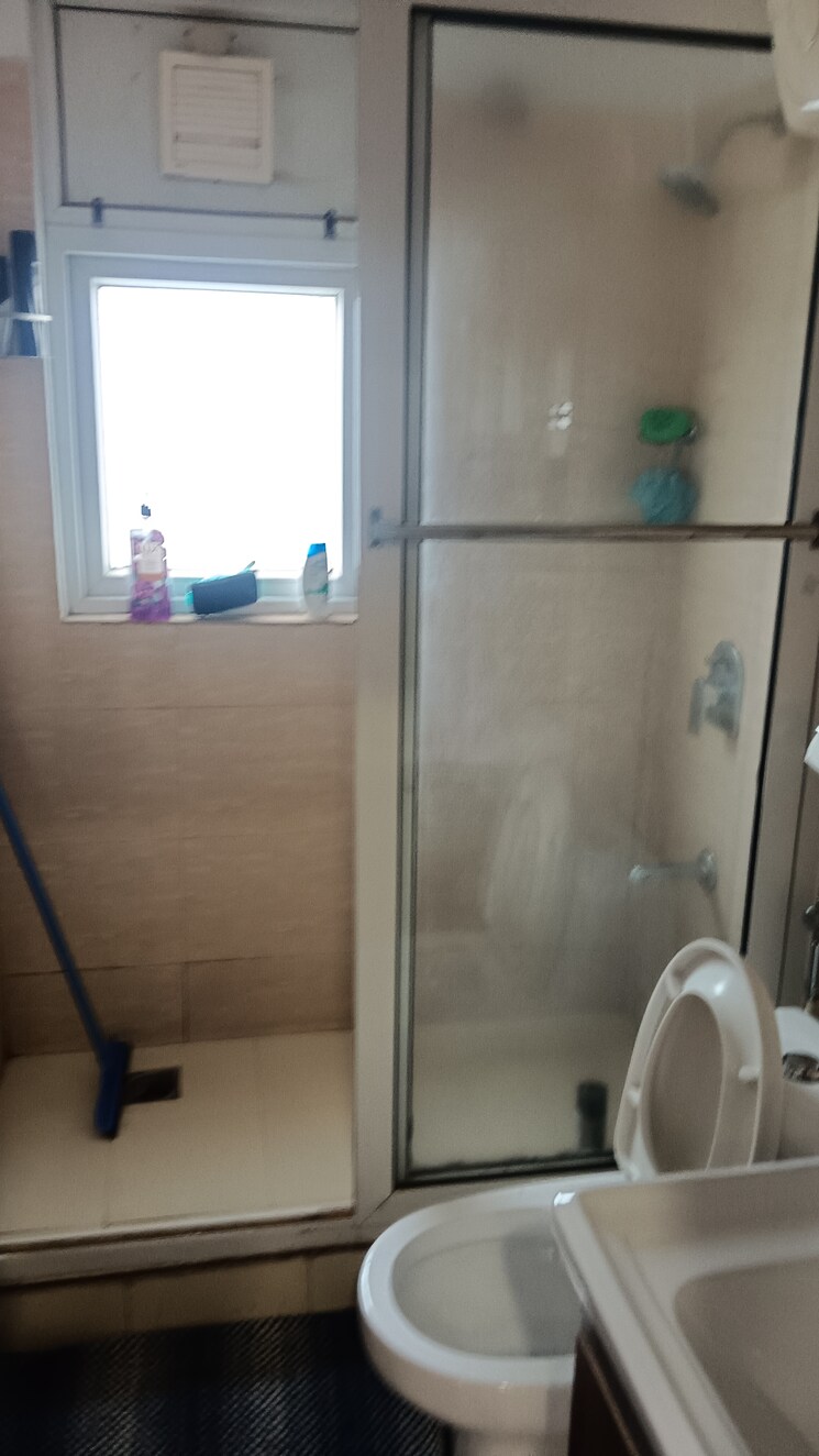 Bathroom, tulip-purple 4 Bedroom 2400 Sq.Ft. Apartment In Sector 69 Gurgaon 8136606