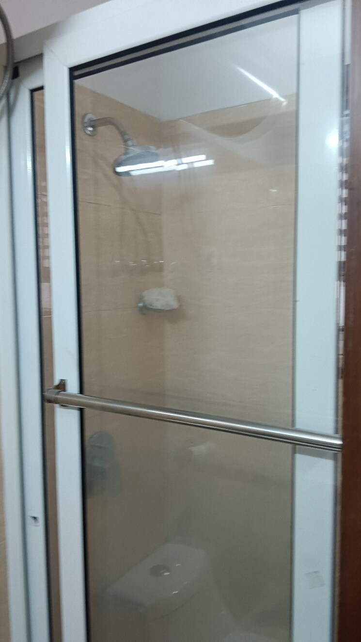 Bathroom, tulip-purple 4 Bedroom 2400 Sq.Ft. Apartment In Sector 69 Gurgaon 8136606