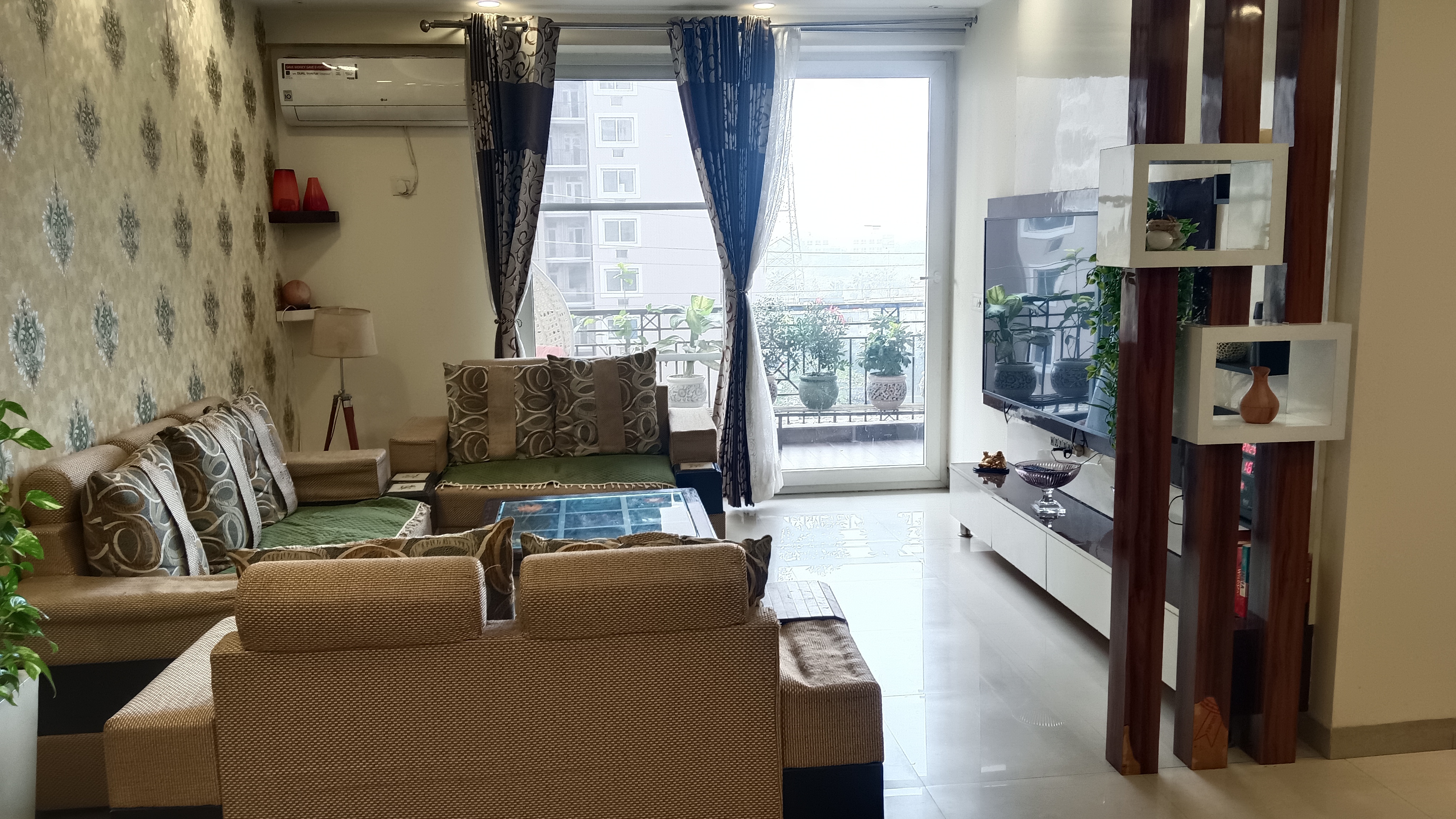 4 BHK + Servant Room Apartment For Sale in Tulip Purple